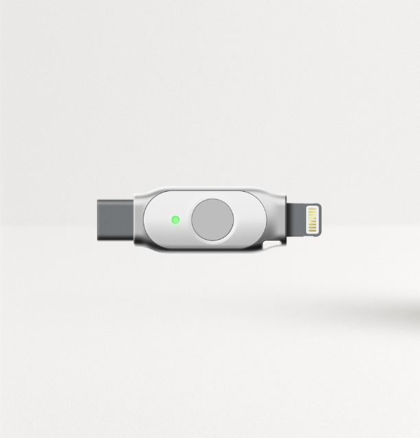 K44 USB-C + Lightning PIV Security Key